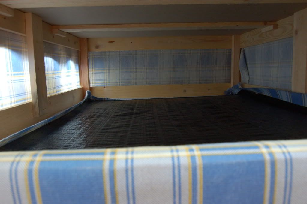 Paper Yak How to make a Divan Bed useful!